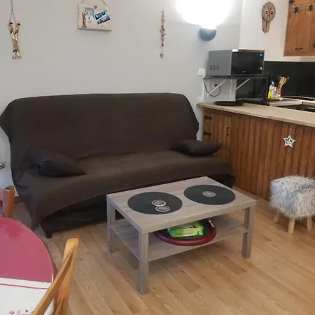 Lägenhet Charmant Studio Uvernet-Fours